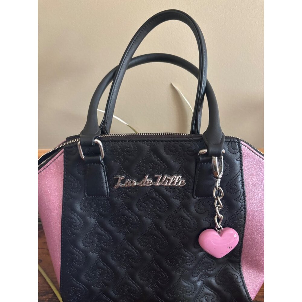 Lux De Ville Bashful Blush Pink & Black Handbag With Heart Charm